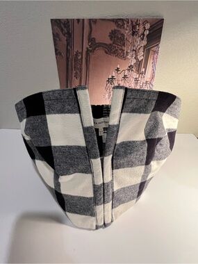 MARA HOFFMAN ( Luxury brand ) Top size 2 ( ORGANIC COTTON) 🎩🎩